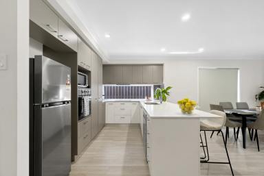 House For Sale - QLD - Andergrove - 4740 - START OUT, WIND DOWN OR INVEST  (Image 2)