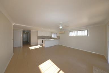 House For Sale - NSW - Tumut - 2720 - Prime Location  (Image 2)