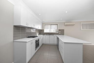 House For Sale - NSW - Tumut - 2720 - Prime Location  (Image 2)