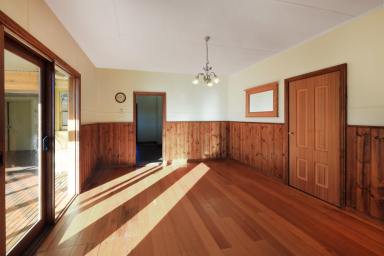 House For Sale - VIC - Omeo - 3898 - High Country Living with Space  (Image 2)