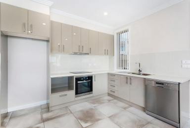 Duplex/Semi-detached For Lease - NSW - Bombo - 2533 - Beautiful Beachside Duplex  (Image 2)