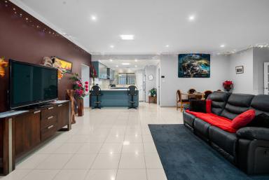 House For Sale - WA - Baldivis - 6171 - ENSUITE SPA BATH! YES PLEASE!!!  (Image 2)