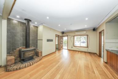 House For Sale - NSW - Tumut - 2720 - For Sale - Tumut  (Image 2)