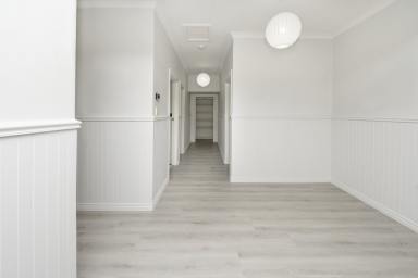 House For Sale - VIC - Swan Hill - 3585 - Charming 4 bedroom cottage with Modern Comforts  (Image 2)