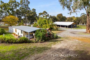 House For Sale - WA - Bakers Hill - 6562 - "Home Open Cancelled Due to Unforseen Circumstances"" Double Delight"  (Image 2)