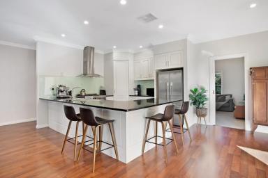House For Sale - SA - Penola - 5277 - Premiere Property in Miamba Close  (Image 2)