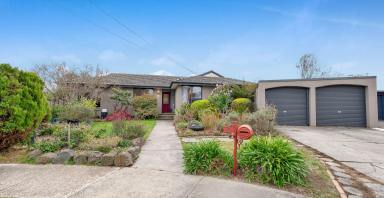 House For Sale - VIC - Wheelers Hill - 3150 - Flawless Family Living, Inside and Out!  (Image 2)