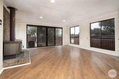 House For Sale - VIC - Wendouree - 3355 - Light Filled Home With Shed, Space And Potential  (Image 2)