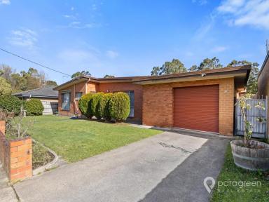 House For Sale - VIC - Foster - 3960 - LARGE 3 BEDROOM HOME CLOSE TO CENTRE OF TOWN  (Image 2)
