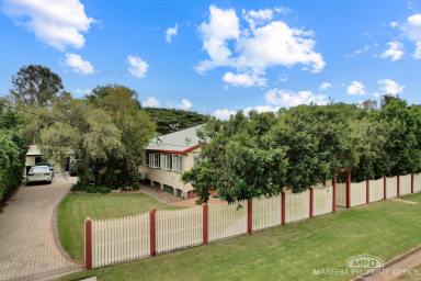 House For Sale - QLD - Mareeba - 4880 - RIVERFRONT CHARM WITH DUAL LIVING POTENTIAL  (Image 2)