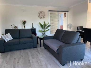 House For Sale - NSW - Inverell - 2360 - Family Home in Ideal location  (Image 2)