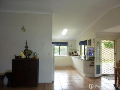 House For Sale - QLD - North Mackay - 4740 - For Investor or Owner Occupier!  (Image 2)