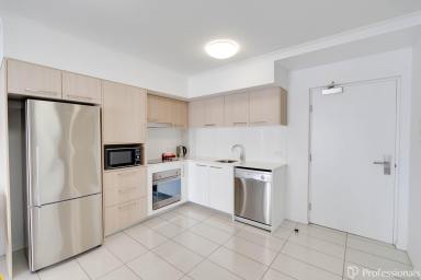 Unit For Sale - QLD - Mackay - 4740 - Fourth-Floor Living!  (Image 2)