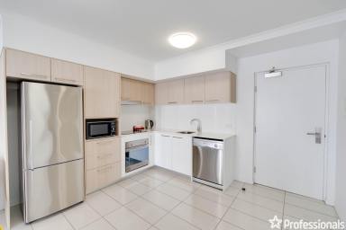 Unit For Sale - QLD - Mackay - 4740 - Fourth-Floor Living!  (Image 2)