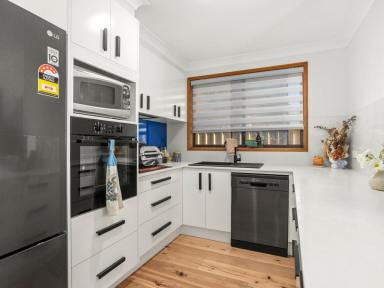 House For Sale - NSW - Old Bar - 2430 - RENOVATED AND READY FOR YOU  (Image 2)