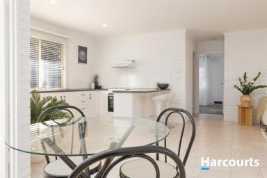 House For Sale - QLD - Childers - 4660 - UNIT THAT FEELS LIKE HOME LIVING CHILDERS  (Image 2)