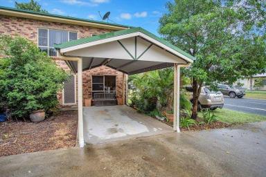 Townhouse For Sale - QLD - Slade Point - 4740 - Modern Townhouse with Space, Style & Coastal Convenience  (Image 2)