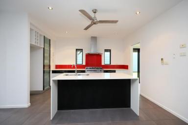 House For Lease - QLD - Gordonvale - 4865 - Large Executive Style Home - Large Shed - Large Block - Side Access  (Image 2)