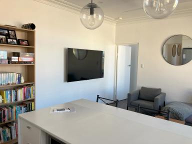 Apartment For Lease - NSW - Queenscliff - 2096 - Beautiful fully furnished 2 bed apartment Queenscliff  (Image 2)