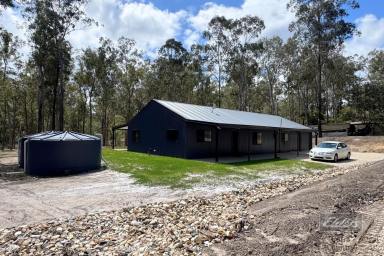 House For Sale - QLD - Glenwood - 4570 - SPACIOUS, STYLISH, AND READY TO MOVE IN!
OWNER IS OPEN TO OFFERS!  (Image 2)