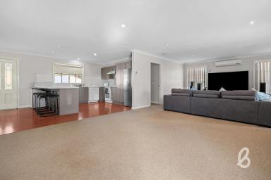 Duplex/Semi-detached Auction - NSW - Singleton - 2330 - Rare Investment Opportunity  (Image 2)