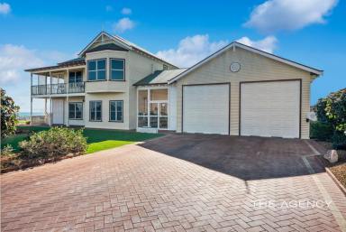 House For Sale - WA - Kalbarri - 6536 - "Beachview" Kalbarri  (Image 2)