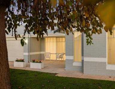 House For Sale - WA - Canning Vale - 6155 - Fully Renovated Family Haven in "The Avenues"  (Image 2)