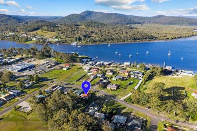 House For Sale - NSW - Karuah - 2324 - NEAT, SOLID AND SUPERBLY LOCATED  (Image 2)