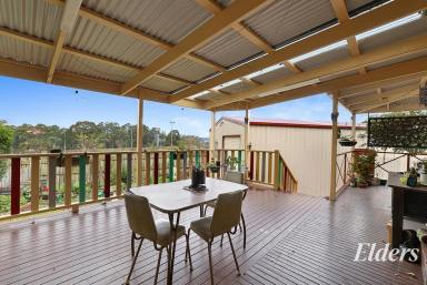 House For Sale - VIC - Warragul - 3820 - VIEWS and LOCATION! This HOME has it all..  (Image 2)
