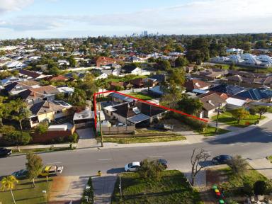 House For Sale - WA - Bayswater - 6053 - Big Block, Big Potential – Renovate, Rebuild or Redevelop!  (Image 2)