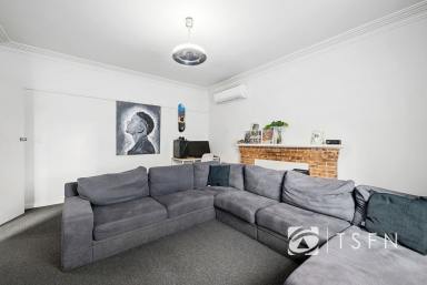 House For Sale - VIC - Golden Square - 3555 - Charming Weatherboard Home on Spacious Allotment in Prime Location  (Image 2)