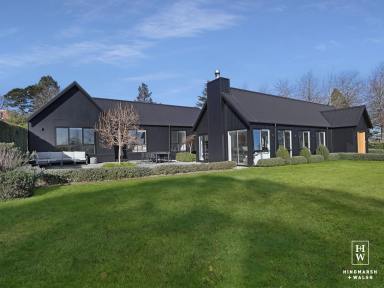 House For Lease - NSW - Exeter - 2579 - ‘The Black House’ – A Truly Exceptional Lifestyle In Every Way  (Image 2)
