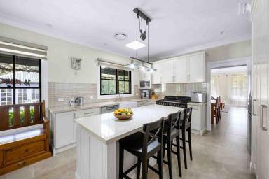 Acreage/Semi-rural For Sale - NSW - Kangaroo Valley - 2577 - Private Homestead Minutes from Village  (Image 2)