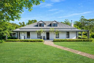 House For Sale - NSW - Kangaroo Valley - 2577 - Private Homestead Minutes from Village  (Image 2)