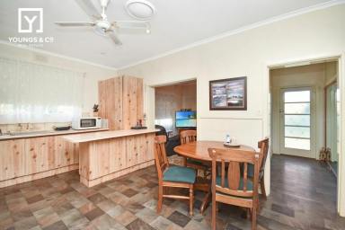 House For Sale - VIC - Mooroopna - 3629 - 1st Home Buyers, Renovators Opportunity - 3 Bedroom Home, Large 216m2 Shed, 932m2 Block  (Image 2)