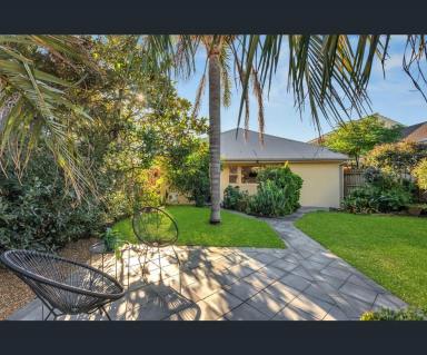 House For Lease - VIC - Edithvale - 3196 - SEASIDE GEM | FAMILY HOME | BUNGALOW  (Image 2)
