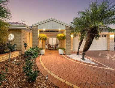 House For Sale - WA - Canning Vale - 6155 - Renovated Canning Vale Classic!  (Image 2)