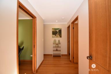House For Sale - VIC - Beechworth - 3747 - HOMELY HIGH ST  (Image 2)
