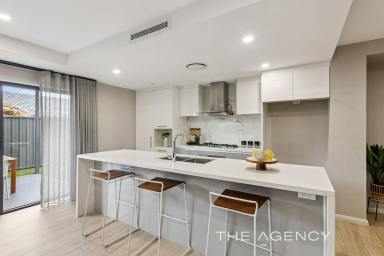 Townhouse For Sale - WA - Maylands - 6051 - SOPHISTICATED RIVERSIDE SANCTUARY  (Image 2)