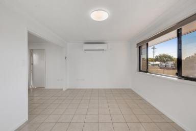House For Lease - QLD - Newtown - 4350 - Neat & Tidy Home - Minutes from the CBD  (Image 2)