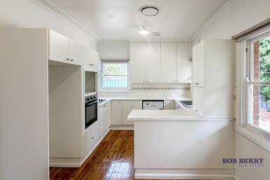 House For Lease - NSW - Dubbo - 2830 - Conveniently Located! Walk to Tamworth Street Shops & Scenic River Tracks.  (Image 2)