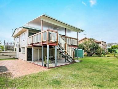 House For Lease - QLD - Birkdale - 4159 - Cost Conscious Family Home with Great Location!  (Image 2)