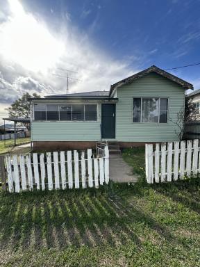 House Leased - NSW - Werris Creek - 2341 - Freshly Renovated 3-Bedroom Home - Available Now!  (Image 2)