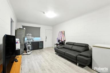 House For Lease - TAS - Glenorchy - 7010 - Modern Comfort in Prime Location  (Image 2)