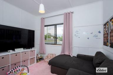 House For Lease - NSW - Taree - 2430 - Cosy 2 bedroom home in perfect location  (Image 2)