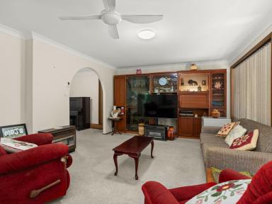 House Sold - NSW - Old Bar - 2430 - CALLING FIRST HOME BUYERS OR INVESTORS  (Image 2)
