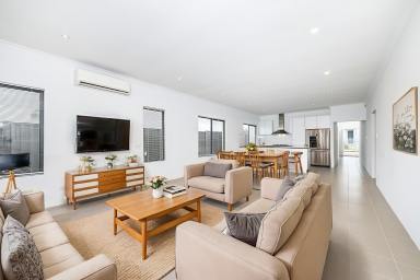 House For Sale - WA - Jindalee - 6036 - Supersized Coastal Living On a Low Maintenance 378sqm Block  (Image 2)