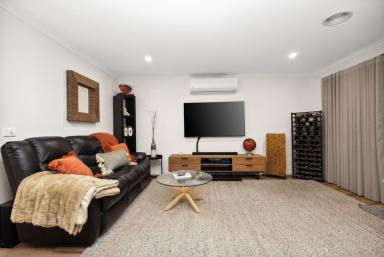 House For Sale - VIC - East Bendigo - 3550 - Modern Comfort and Lifestyle Ease  (Image 2)
