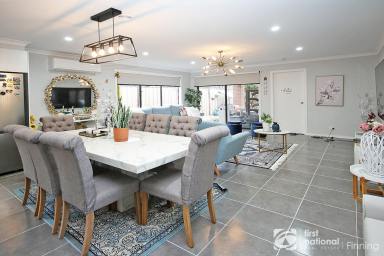 House For Lease - VIC - Pakenham - 3810 - Modern Family Home in Prime Location!  (Image 2)