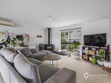 House For Sale - VIC - Foster - 3960 - BRICK VENEER HOME WITH VIEWS OVER TOWN  (Image 2)